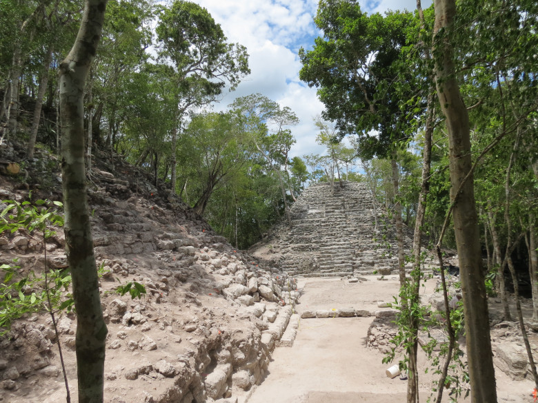 Pirámide El Tigre en El Mirador, Petén, Guatemala. (Foto: FARES)