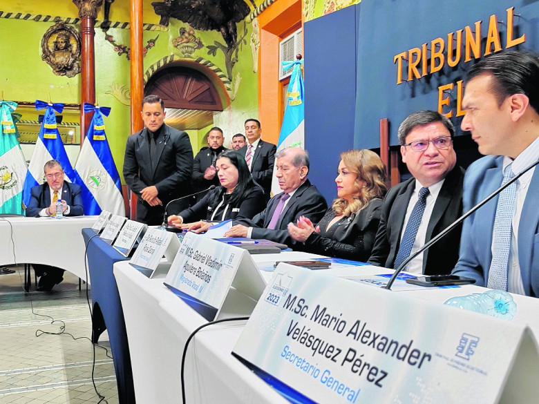 Suspensión de salarios