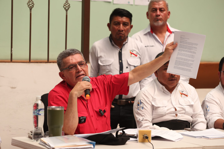 Acusaciones y tensiones