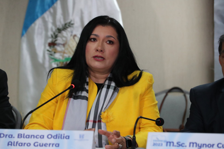 La crisis en el TSE continúa generando incertidumbre sobre su liderazgo en un contexto político delicado.