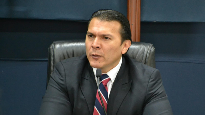 Crisis interna sin resolver