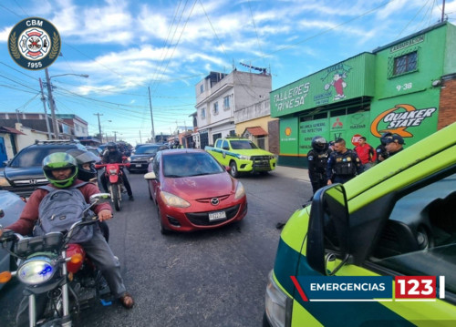 Bomberos la trasladaron al IGSS