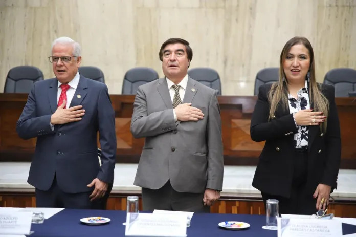 Acta irregular y sin firmas