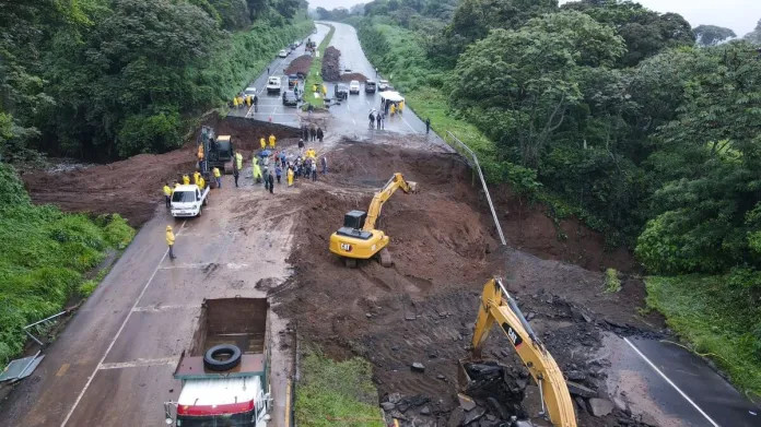 "La conectividad vial está destruida"