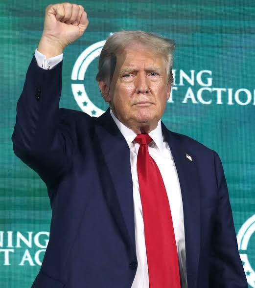 La comunidad internacional se mantiene atenta a las decisiones de Estados Unidos y a la respuesta de Irán, debido a la importancia del estrecho para el comercio energético global.