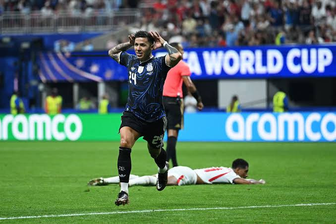 Inglaterra, que no alcanza una final mundialista desde su título de 1966, enfrentará a Francia por el tercer lugar.