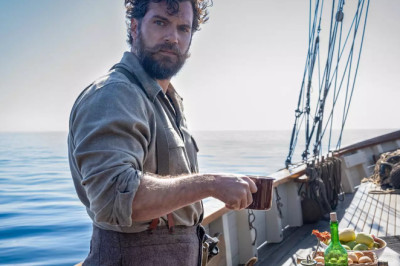 Henry Cavill regresa al Universo de Guy Ritchie matando nazis