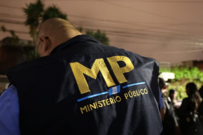 ¡Fiscalía Antinarcóticos, PNC y Seguridad de EE.UU. realizan impactantes allanamientos en Guatemala!