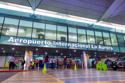Aeropuerto La Aurora recibe inversiones menores en remodelaciones este año