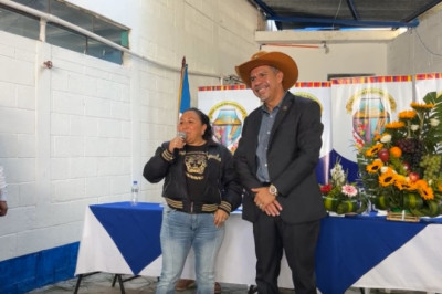 Solidaridad en Acción: Entrega de Verdura en Cerro Alto