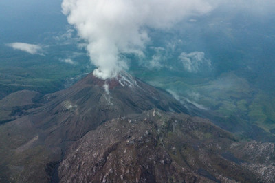 Actividad Volcánica en Santiaguito: Ceniza Afecta Comunidades Cercanas