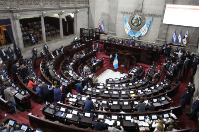 Junta Directiva del Congreso aprueba aumento salarial para diputados