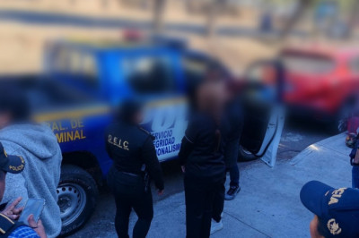 Desmantelan red de trata y rescatan a 13 víctimas en operativos en la capital