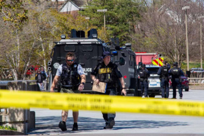 DOS MUERTOS Y VARIOS HERIDOS EN TIROTEO EN UNIVERSIDAD LA FLORIDA
