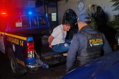 Extranjero capturado tras robar arma de vehículo en comercio de zona 11