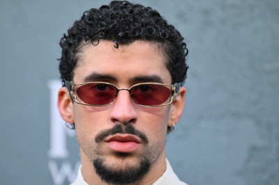 Bad Bunny demanda por $16 millones el uso no autorizado de su voz en “Solo de Mí”