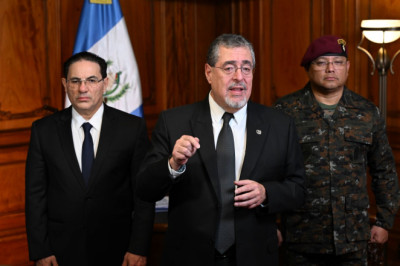 Arévalo decreta Estado de Sitio tras ataques contra la PNC