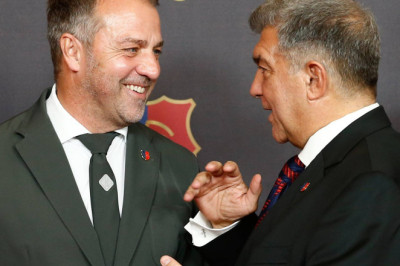 CHEQUE EN BLANCO PARA HANSI FLICK: JOAN LAPORTA RATIFICA LA CONTINUIDAD INDEFINIDA DEL TÉCNICO ALEMÁN