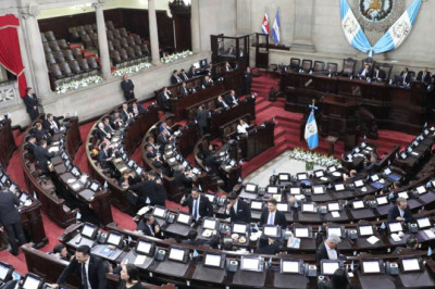Negociaciones en el Congreso frenan aprobación de ley antilavado