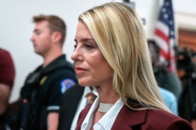 Pam Bondi vuelve a comparecer ante el Congreso de EE. UU. por el caso Epstein