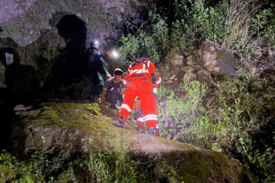 Concluye rescate de 11 menores extraviados en ruta al Lago de Amatitlán