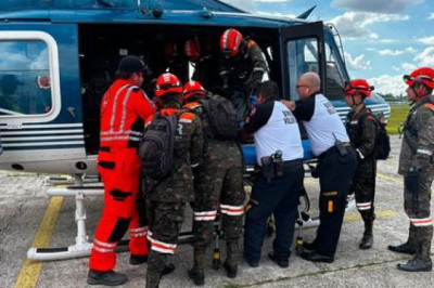 Rescate aéreo en Pochuta: recuperan dos cuerpos y continúa búsqueda