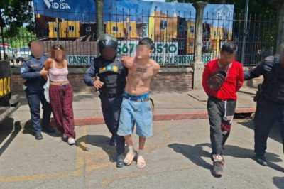 Capturan en Escuintla a tres presuntos integrantes del Barrio 18 vinculados a ataques contra tiendas