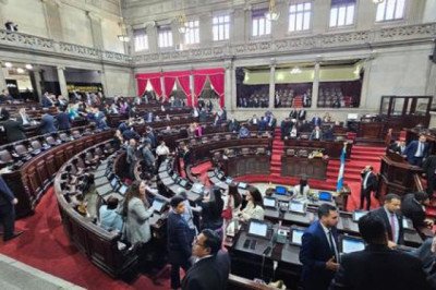 Congreso aprueba nueva ley para topar el precio de los combustibles en Q39 y Q41 por galón