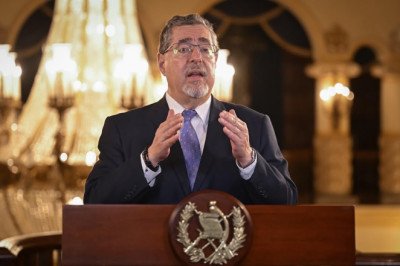 Arévalo anuncia "cero tolerancia" hacia nuevos bloqueos y ordena a la PNC y al Ejército garantizar la libre circulación