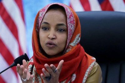 Ilhan Omar denuncia “campaña de intimidación” tras allanamiento de su vivienda por agentes federales