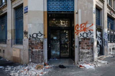 Francia impone toques de queda en Lille y otras ciudades tras disturbios del fin de semana