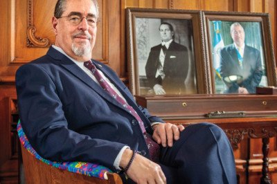 Arévalo queda en el último lugar del ranking de imagen presidencial de Latinoamérica