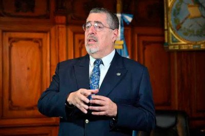 Arévalo volverá a atender a la prensa tras ocho días de silencio en medio de la crisis de seguridad
