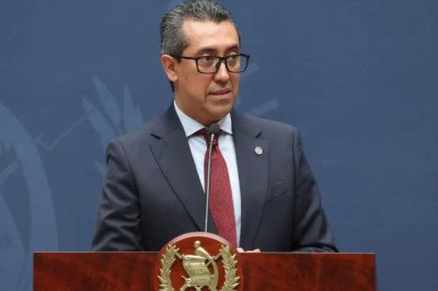 Bernardo Arévalo nombra a Eddy Roberto Carpio al frente del Banco de Guatemala y la Junta Monetaria